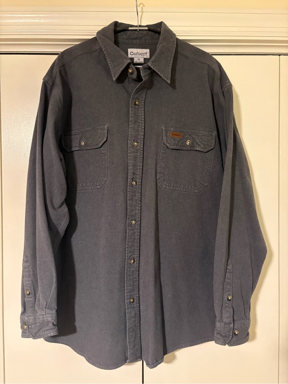 Vintage Carhartt Men’s Long Sleeve Button-Up Shirt Jacket in Charcoal